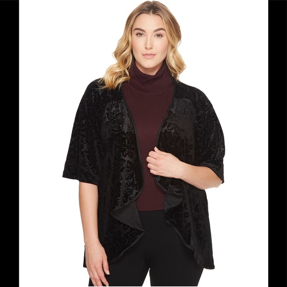 Bobeau | Black Floral Velvet Quarter Sleeve Drape Cardigan - Picture 2 of 9